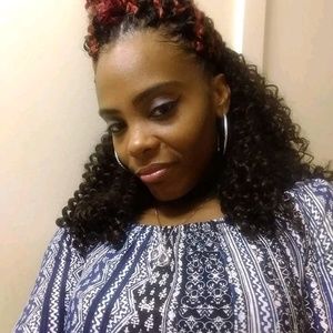 Meet your Posher, Renee